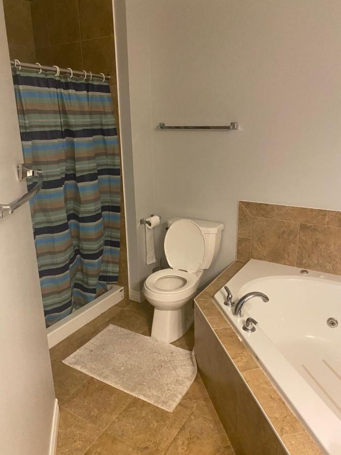 Peacefully Redifined Apartment Хамилтън Екстериор снимка
