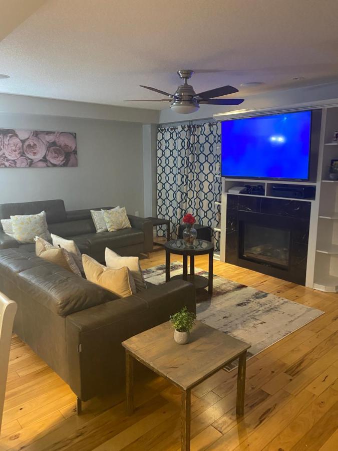 Peacefully Redifined Apartment Хамилтън Екстериор снимка